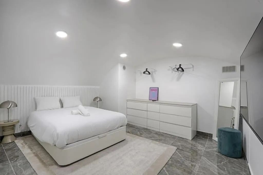 Buttes Chaumont Charming 4p Apartment Paris